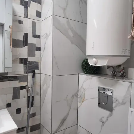 Luxe Mimoza Апартаменти *